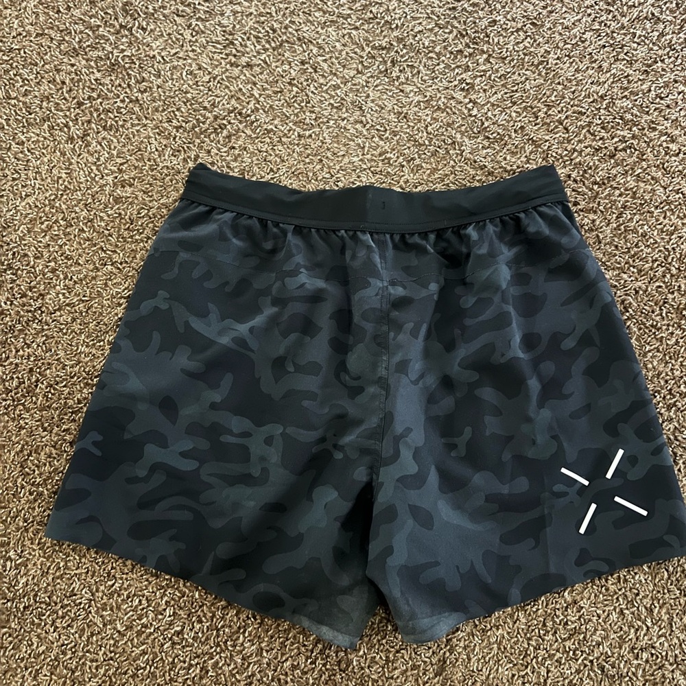 Ten thousand brand interval short